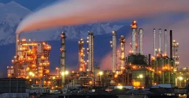 Тегеран в ответ на отсрочку поставок комплексов ПВО С-300 пригрозил...