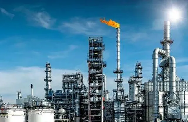 В собственных крайних выступлениях фавориты страны (Владимир...