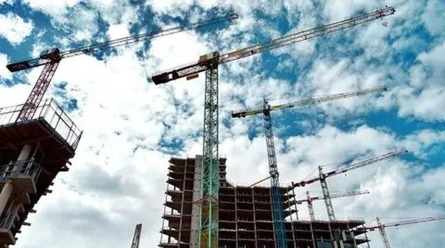 Столичные власти не хотят выделять субсидии на стройку жилища...